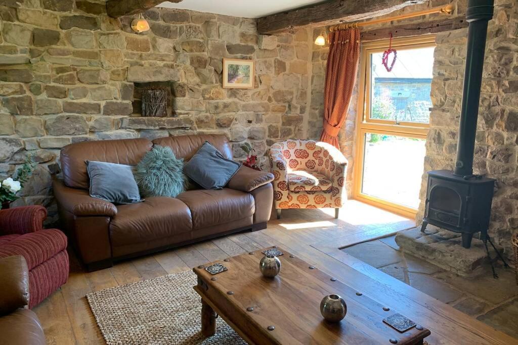 Stunning Secluded Peak District Luxurious Barn Leek Exterior photo