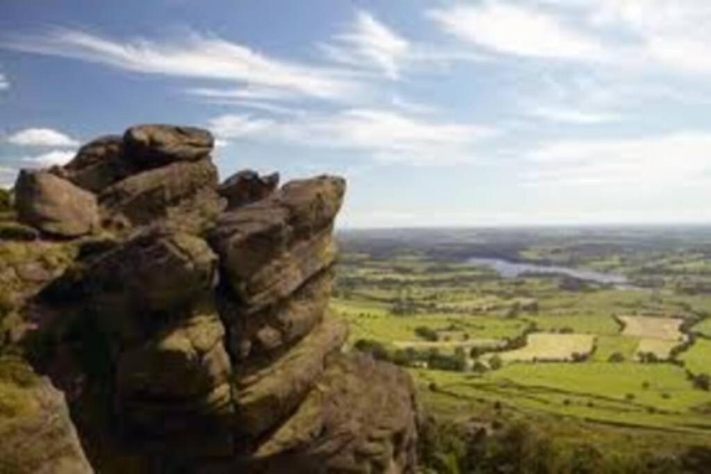 Stunning Secluded Peak District Luxurious Barn Leek Exterior photo
